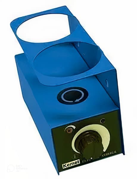 Diamond slurry dispenser for metered delivery